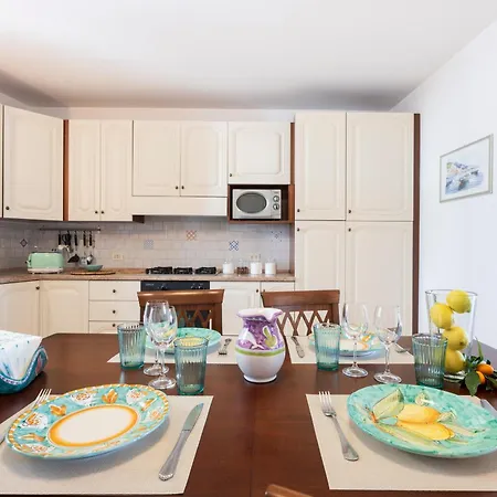 Sea Whisper -sunset, Sea, Easy Stay, Shops Appartamento